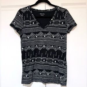Merona Geometric Black and White Short Sleeve Top 💯% Cotton